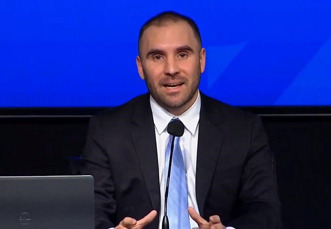 Nuevo golpe al bolsillo: Ministerio de Economía y AFIP estudian subir Ganancias al 41%