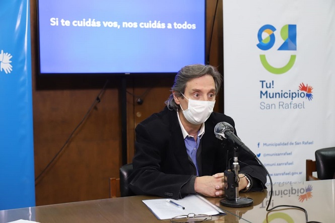 Emir Félix anunció un programa de sostenimiento económico para el sector gastronómico