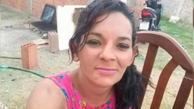 Horroroso crimen: La asfixió hasta matarla, intentó amputarle las piernas y la prendió fuego