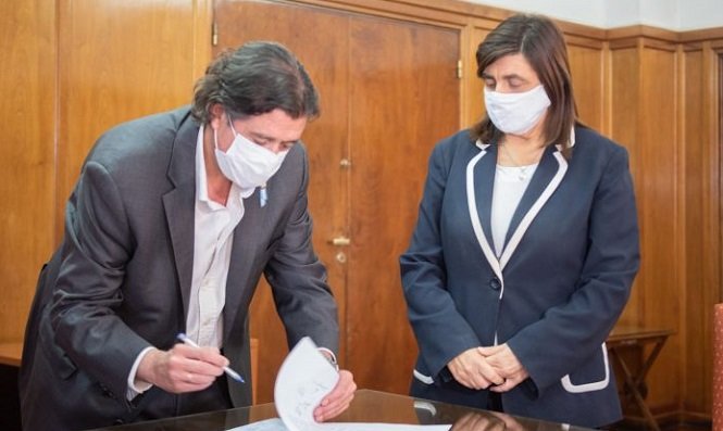 Acuerdo entre el Gobierno y los artistas de Vendimia 2021