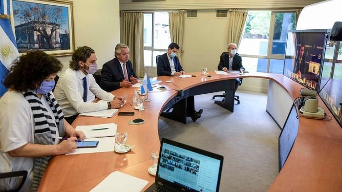 Alberto Fernández no descarta endurecer las restricciones si los casos de coronavirus continúan en aumento en las provincias