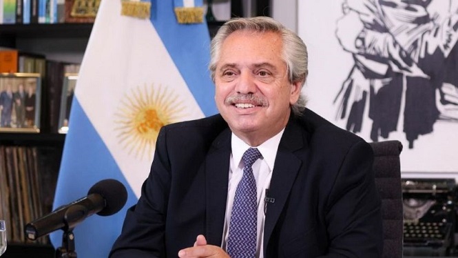 El Gobierno argentino evalúa prohibir ciertas actividades para quienes no estén vacunados