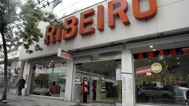 Ribeiro dejó de pagar sueldos y busca comprador