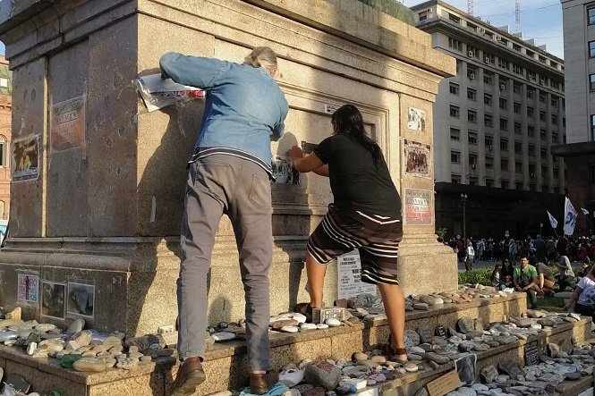 Máximo repudio a un hecho vandálico contra la memoria de los muertos por COVID